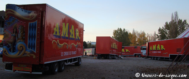 Saône-et-Loire: le démontage des installations du cirque Amar à Chalon-sur-Saône en images