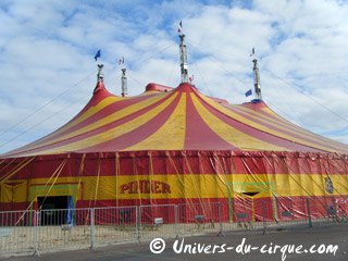 Paris: le grand chapiteau du cirque Pinder est monté sur la Pelouse de Reuilly