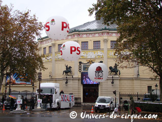 Paris: le cirque d'hiver Bouglione sur le passage des grandes manifestations