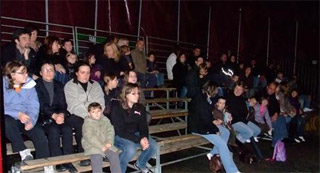 Saône-et-Loire: le cirque Luigi Zavatta fait des heureux au Creusot