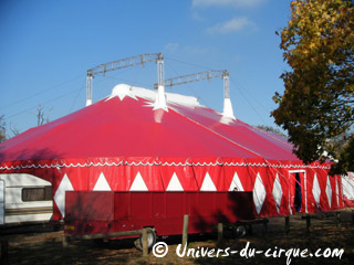 Paris: le Cirque de Nol de Christiane Bouglione de retour au Bois de Boulogne du 20 novembre au 15 décembre 2010
