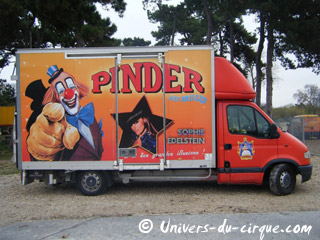 Paris: débuts de la saison de Nol du cirque Pinder le 27 novembre prochain