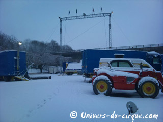 Loiret: le Cirque de Rome sous la neige à Gien