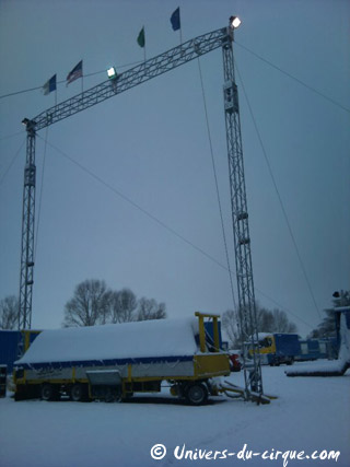 Loiret: le Cirque de Rome sous la neige à Gien
