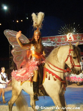 Italie: l'American Circus Togni à Vérone du 25 décembre 2010 au 09 janvier 2011