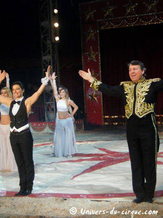 Italie: l'American Circus Togni à Vérone du 25 décembre 2010 au 09 janvier 2011