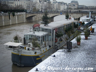 Paris: réveillons magiques sur la péniche Métamorphosis les 24 et 31 décembre 2010