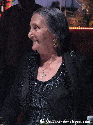 Paris: 100 bougies pour l'anniversaire de Madame Rosa Bouglione