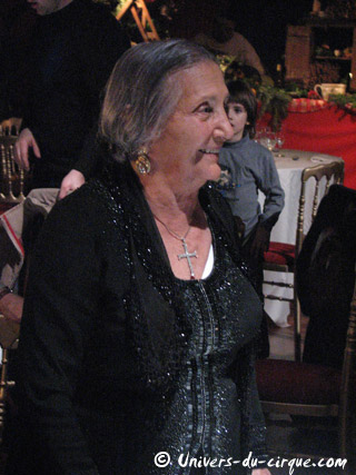 Paris: 100 bougies pour l'anniversaire de Madame Rosa Bouglione