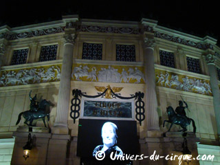 Paris: la façade spéciale 