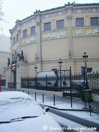 Paris: un hiver placé sous le signe de la neige pour les cirques dans la capitale