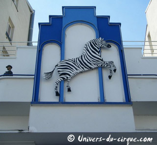 Paris: réveillon de la Saint Sylvestre au Cabaret-Cirque du Zèbre de Belleville