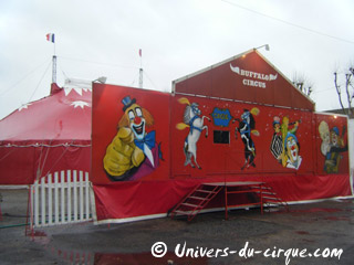 Maine-et-Loire: les représentations du Buffalo Circus à Saumur se poursuivent jusqu'au 02 janvier 2011
