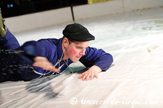 Indre-et-Loire: instants spectacle au Village du Cirque de Nol à Luynes