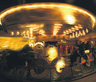 Paris: le Musée des Arts Forains: c'est un musée extraordinaire
