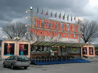 Italie: le Circo Medrano-Casartelli à Naples pour les Fêtes de fin d'année 2010