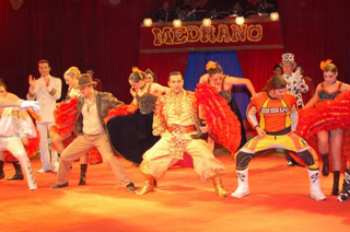 Italie: le Circo Medrano-Casartelli à Naples pour les Fêtes de fin d'année 2010