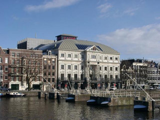 Pays-Bas: Wereldkerstcircus avec le clown David Larible au Cirque-Thétre Carré d'Amsterdam jusqu'au 02 janvier 2011