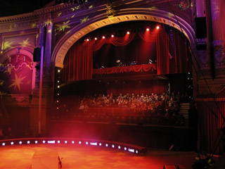 Pays-Bas: Wereldkerstcircus avec le clown David Larible au Cirque-Thétre Carré d'Amsterdam jusqu'au 02 janvier 2011