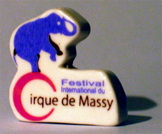 Essonne: une fève à l'éffigie du Festival International du Cirque de Massy