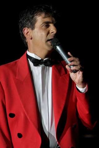 Essonne: Frédéric Colnot, le nouveau M. Loyal du Festival International du Cirque de Massy