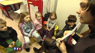 Elle fait l'école en plein cirque chez Arlette Gruss