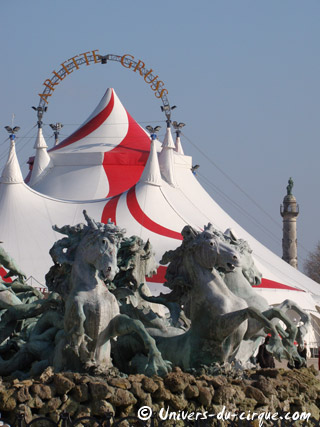 Gironde: le Cirque Arlette Gruss sur la place des Quinconces à Bordeaux en images