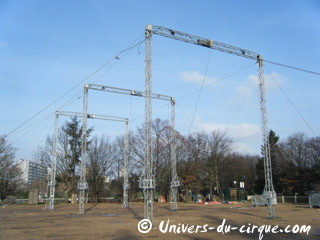 Essonne: démontage des installations du 19 Festival International du Cirque de Massy