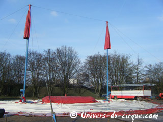 Essonne: démontage des installations du 19 Festival International du Cirque de Massy