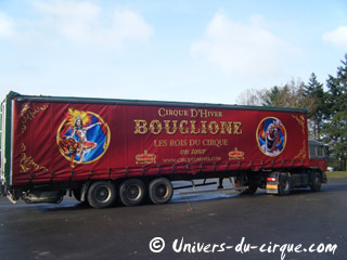 Essonne: démontage des installations du 19 Festival International du Cirque de Massy