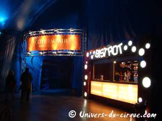 Le nouvel aménagement du hall d'accueil du Cirque Arlette Gruss en images
