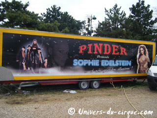 Paris: dernières images du Cirque Pinder sur la Pelouse de Reuilly avant son départ en tournée