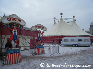 Italie: l'American Circus Togni à Livourne du 03 au 14 février 2011