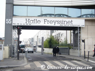 Paris: salon des livres et des papiers anciens à la Halle Freyssinet jusqu'au 13 février 2011