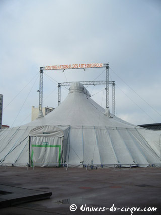 Paris: les représentations du Centre National des Arts du Cirque se poursuivent au Parc de la Villette jusqu'au 13 février 2011