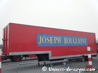 Essonne: le Cirque Joseph Bouglione est arrivé à Sainte-Geneviève-des-Bois