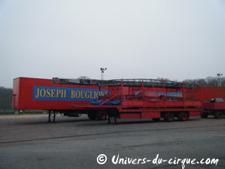 Essonne: le Cirque Joseph Bouglione est arrivé à Sainte-Geneviève-des-Bois