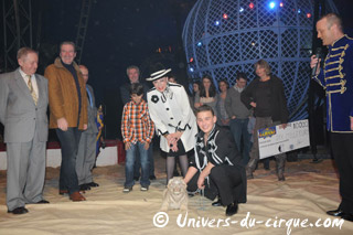 Haute-Vienne: de l'Amour sur la piste étoilée du Cirque Amar à Limoges