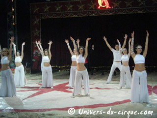Italie: fin de la tournée hivernale 2010-2011 de l'American Circus Togni
