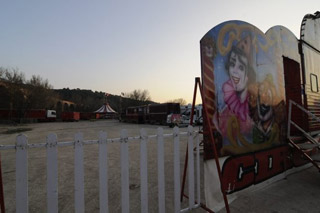 Bouches-du-Rhône: l'installation du Cirque Maximum à Aix en Provence en images