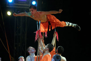 Bouches-du-Rhône: le spectacle 2011 du Cirque Pinder en images
