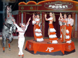 Allemagne: le nouveau spectacle 2011 du Zirkus Probst