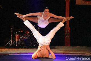 Ille-et-Vilaine: un hommage au Japon sous le chapiteau du 11° Festival International du Cirque de Bretagne