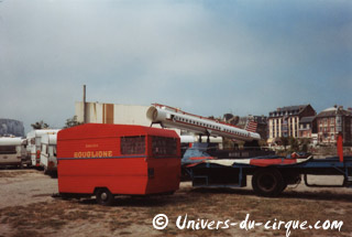 Retour en images sur les tournées en France du cirque de Hans Martens (01)