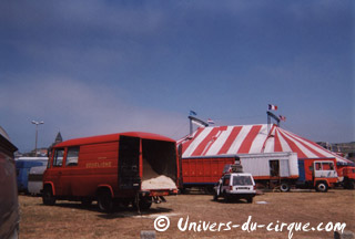 Retour en images sur les tournées en France du cirque de Hans Martens (01)