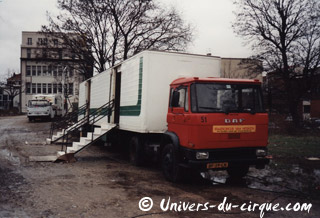 Retour en images sur les tournées en France du cirque de Hans Martens (02)