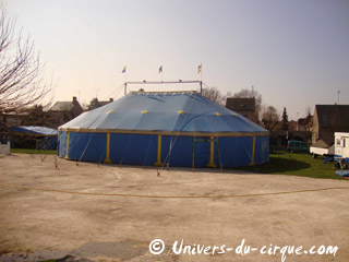 Le charme du Cirque Paradiso actuellement en tournée en Région Centre