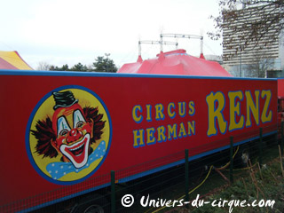 Pays-Bas: le Circus Herman Renz reprend la route
