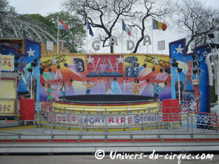 Paris: l'édition 2011 de la Foire du Trône se prépare
