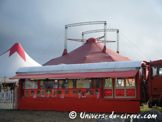 Loire-Atlantique: le Cirque Joseph Bouglione à Saint Nazaire jusqu'au 04 septembre 2011